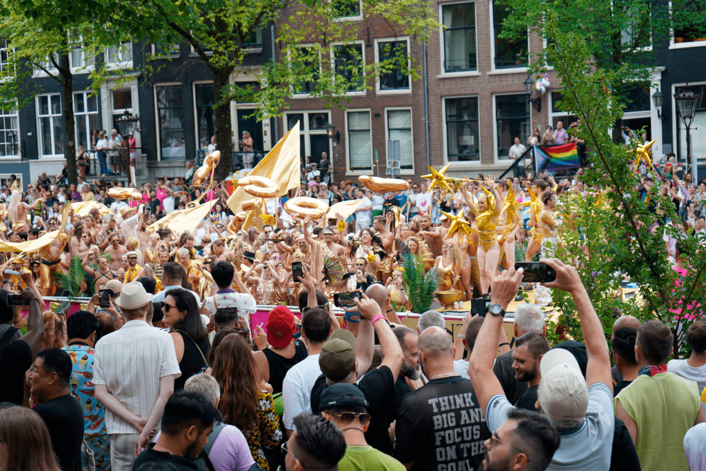 Queer & Pride 2024 boat parade